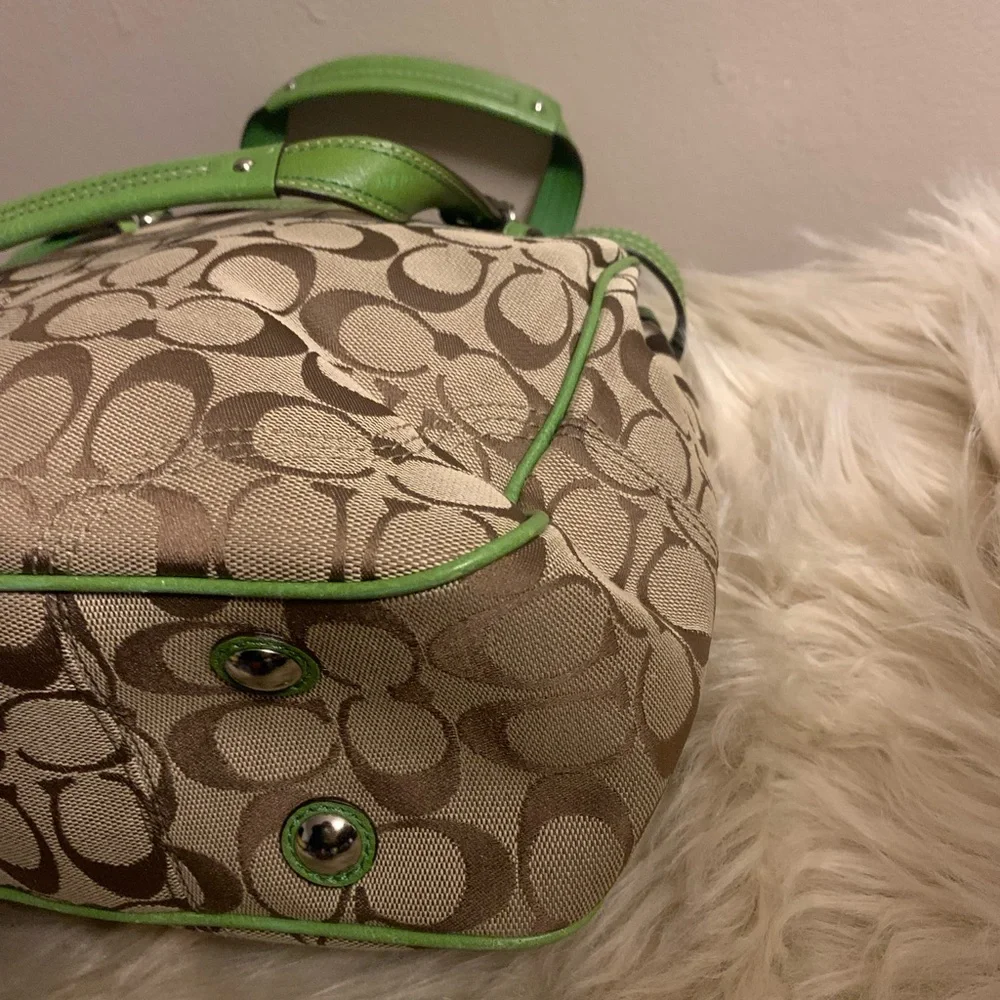 COACH BROWN GREEN BAG. - Picture 4 of 7